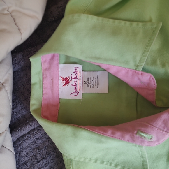 Quacker Factory Green and Pink Collar Shirt - Picture 2 of 2